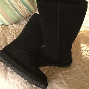 BearPaw black suede boots